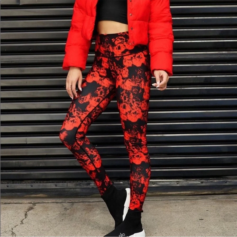 2 PIECE Alo Yoga VAPOR ROSES BRA & HIGH-WAIST ROSES LEGGING set in Cherry